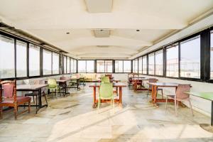 Super Collection O Infocity Metro Station Gandhinagar Formerly Hotel Grand Krishna