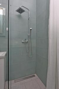 Apartments with parking space Senj - 21500