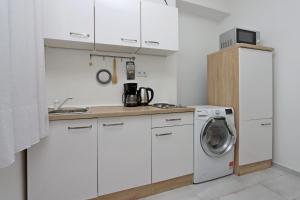 Apartments with parking space Senj - 21500