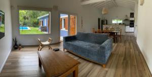 La azul casa en el bosque Peralta Ramos