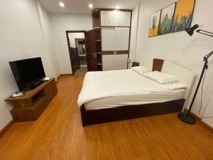 Simple Life Homes Near Ho Chi Minh Mausoleum