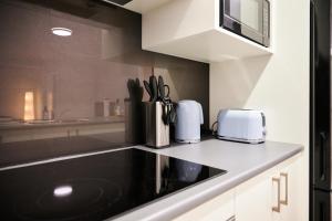 Luxury Perth Apartment near Optus