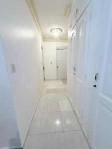 Spacious 3BR Apartment with AC