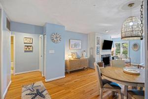 PS4521: 4521 Parkside Villa