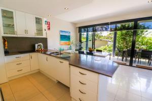 Baywatch unit 2 at 1770