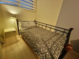 Bombay Residence SNU Nakseongdae Station