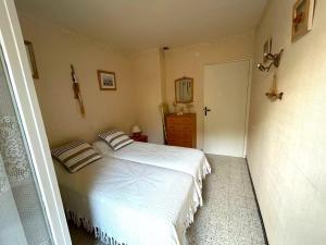 Appartement pour 4 personnes à 100m de la plage - FR-1-837-56