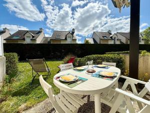 Carnac T2 en RDC avec Terrasse pour 4, Animaux admis - FR-1-377-106