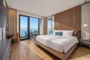 Peninsula Hotel Danang