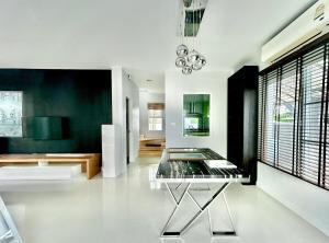 Cozy Serene Home Quiet Garden for a Peaceful Stay