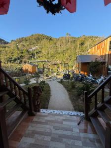 Nhà Chấu Tà Xùa