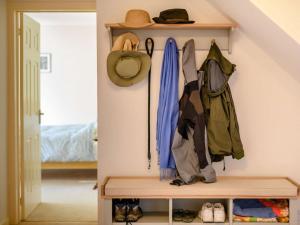 4 Bed in Bridport 89788