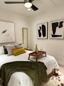 2Level Duplex with Jaccuzi-Gem in Chicago 4BD&3BA