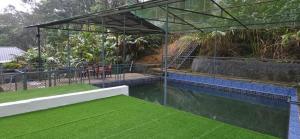 Hill valley farm resort