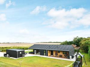 10 person holiday home in Vinderup-By Traum