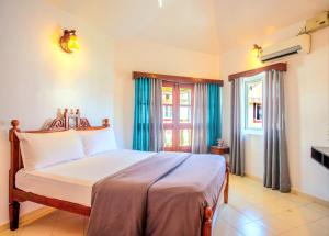 Golden Sand Dunes 1bhk Benaulim beach apartment