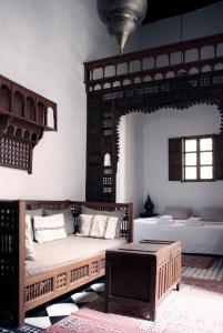 14 Derb Sbaa Louyate Fes Medina, Fes El Bali, 30020 Fès, Morocco.