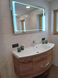 Ferienwohnung Hippach - Monika Sporer