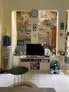 Arshatama Guest House UII