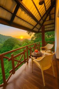 Munnar Tea Estate Cottage and Resort - Away From City Hustle