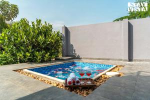 StayVista at A Frame of Mind- Denkanikottai with Pool & BBQ