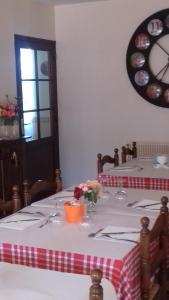 Hotels Auberge Saint Aubin : photos des chambres