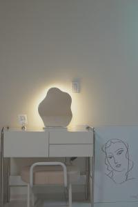 홍대,명동,신촌,서울역,광화문 근접 - 3룸 독채 최대 6인 프로젝터 다이닝룸 완비