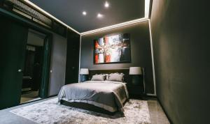 Moonstone - Modern 3BR Villa Near Batu Belig Beach