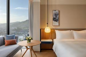 Hyatt Place Ha Long Bay, Bai Chay