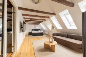 Light-Filled 5BR Home Near Tivoli & Strøget for 12