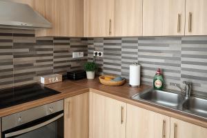 Lively Coast Apartment In Nightlife 400 m from the Beach