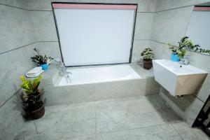 Hotel The Premier Somnath