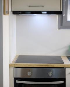 Modern & Cozy Studio in Kypseli