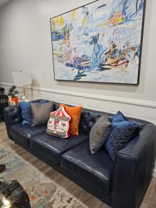 Fountain Square Dream Dwelling - Sleeps 8, Near Downtown, Stadiums & Nightlife