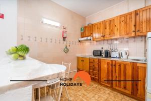 #352 Travessa do Mar Flats by Home Holidays
