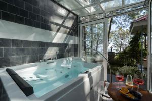 StayVista at Crescent Peak with Bonfire & Gazebo