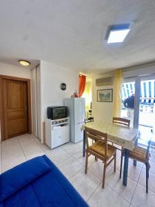 Apartment 2 steps from Ile-Rousse Beach
