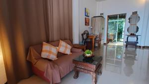 Tropical Sea Front House