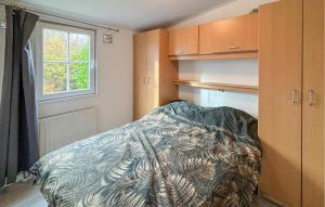 Awesome Stacaravan In Goedereede With Wifi