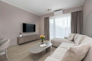Stylowe Apartamenty z Parkingiem & Balkonem Greeneri Park by Noclegi Renters
