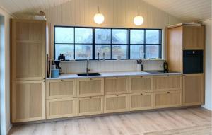 Amazing Home In Mesinge With Wifi