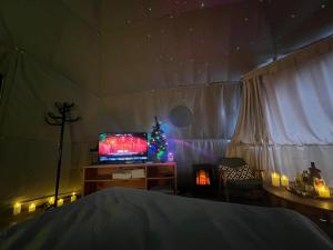 Na Skraju Lasu Domek na Drzewie & Glamping