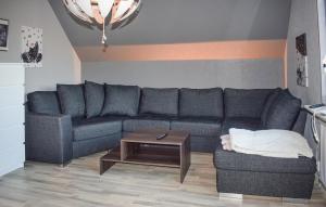 3 Bedroom Cozy Home In Simrishamn