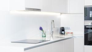 SUNSET SAILORS magic apartment