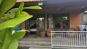 Heliconia Joglo House