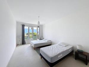 Calvi à pied : terrasse vue mer, 2 chambres, parking privé