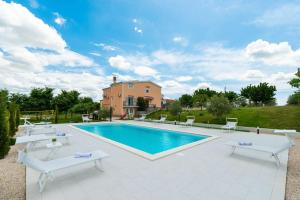 Luxury Villa Maria with large pool