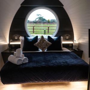 Hidden Acres- Luxury Glamping Pod Mint