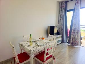 Club Paraiso by HelloApartments