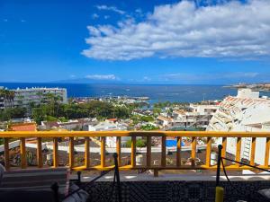 Sunset in Los Geranios by HelloApartments